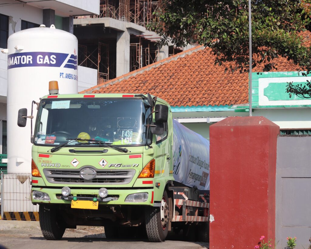 WHO Expresses Concern Over Israels Evacuation of Gaza Hospitals, Calling it a Death Sentence